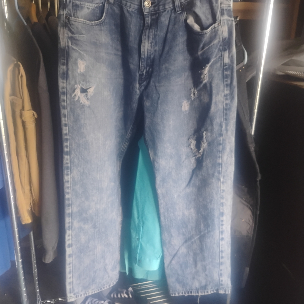 Men's Distressed Blue Jeans